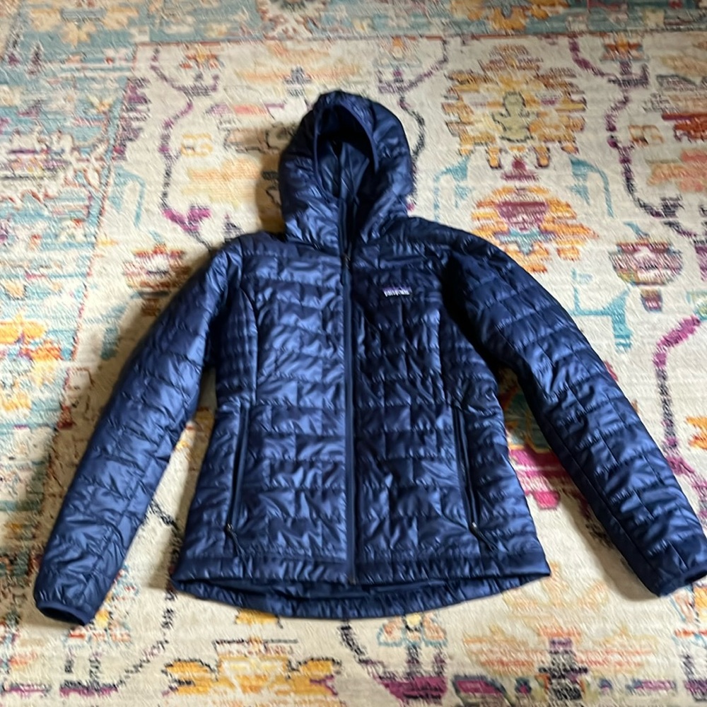 Patagonia Nano Puff Hoody NAVY size Small